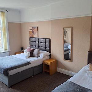 Basic Triple Room